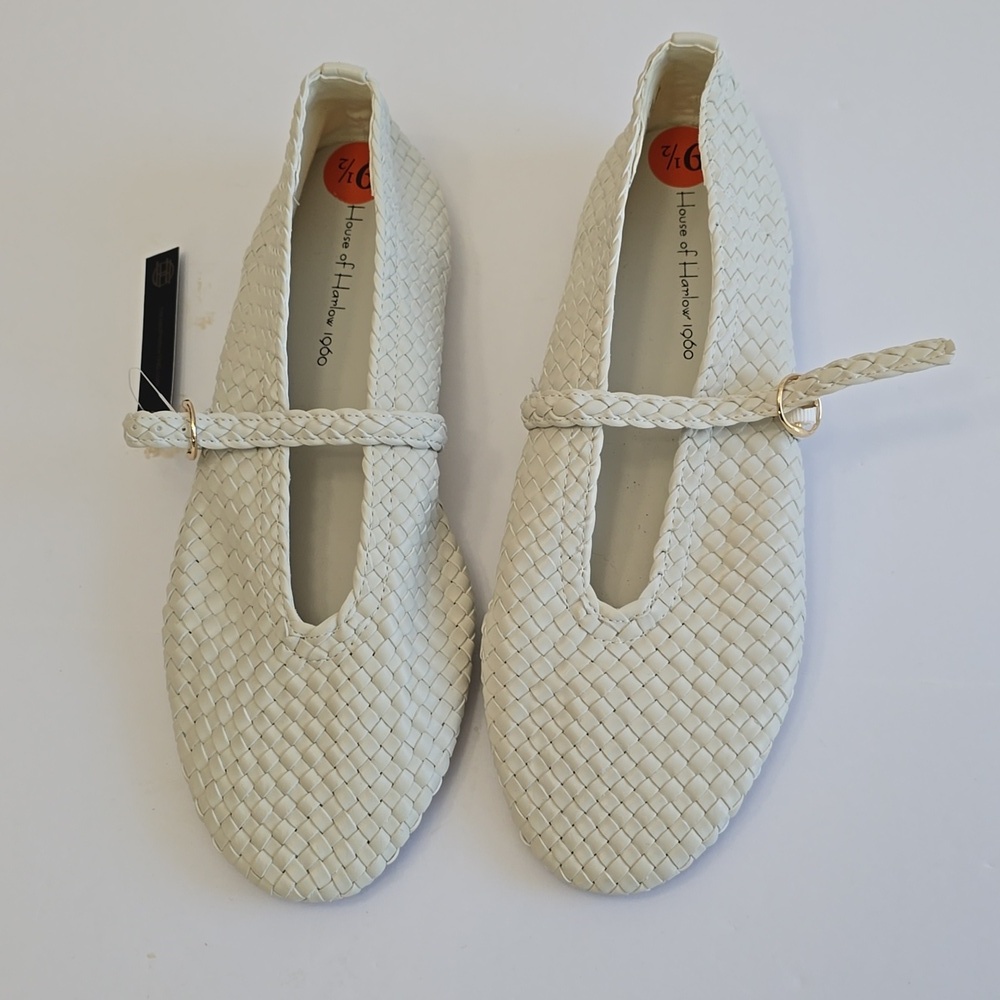 NWT House Of Harlow 1960 Bistro Off White Strap Buckle Ballet Flats Size 9.5 - Picture 3 of 13